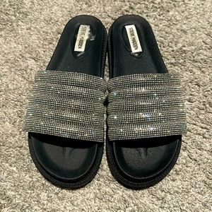 Super cute bling slides size 10